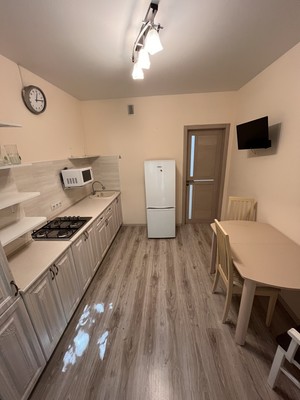 Продам однокомнатную (1-комн.) квартиру, Заречный проезд, 8к1, Светлогорск г