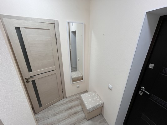 Продам однокомнатную (1-комн.) квартиру, Заречный проезд, 8к1, Светлогорск г