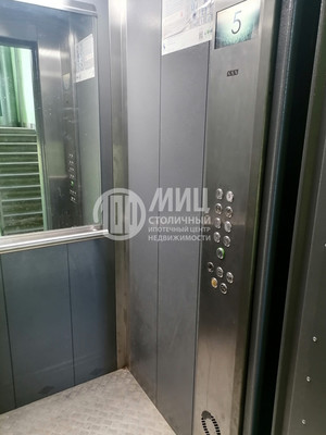 Продам двухкомнатную (2-комн.) квартиру, Флотская ул, 16, Москва г