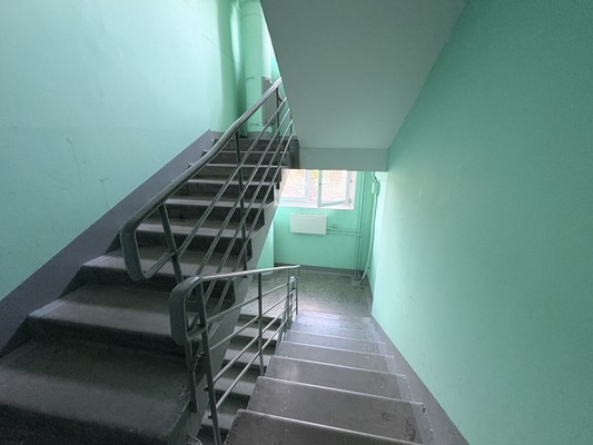 Продам однокомнатную (1-комн.) квартиру, Профсоюзная ул, 114к3, Москва г