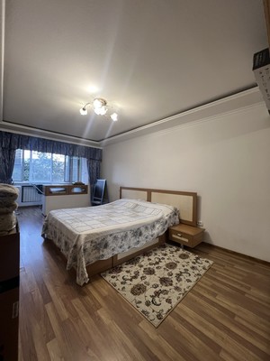 Продам трехкомнатную (3-комн.) квартиру, Ватутина ул, 10, Нальчик г