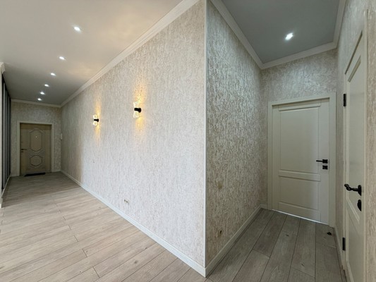 Продам трехкомнатную (3-комн.) квартиру, Атажукина ул, 11а, Нальчик г