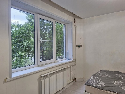 Продам трехкомнатную (3-комн.) квартиру, Садовый пер, 4, Рощино гп