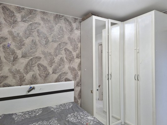 Продам трехкомнатную (3-комн.) квартиру, Садовый пер, 4, Рощино гп
