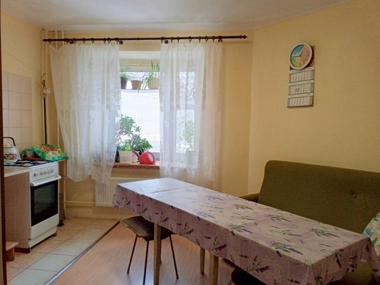 Продам трехкомнатную (3-комн.) квартиру, Садовый пер, 2к2, Рощино гп
