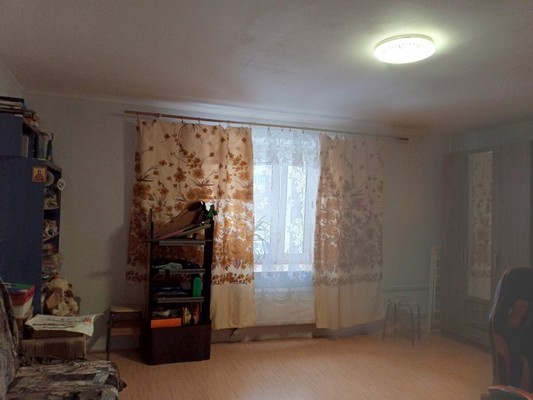 Продам трехкомнатную (3-комн.) квартиру, Садовый пер, 2к2, Рощино гп