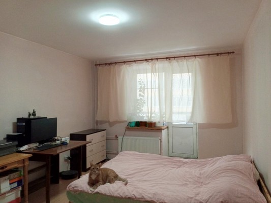 Продам трехкомнатную (3-комн.) квартиру, Садовый пер, 2к2, Рощино гп