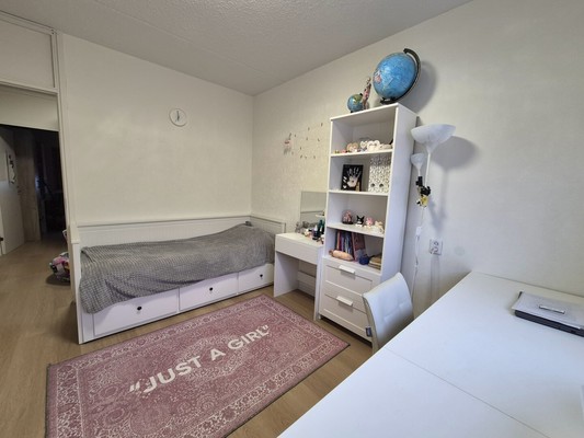 Продам трехкомнатную (3-комн.) квартиру, Калевала ул, 2, Костомукша г