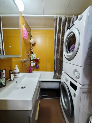 Продам трехкомнатную (3-комн.) квартиру, Калевала ул, 2, Костомукша г