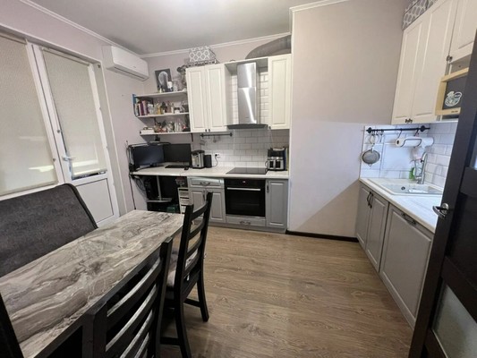 Продам однокомнатную (1-комн.) квартиру, Советский пр-кт, 34к2, Сестрорецк г