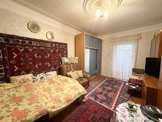 Продам дом, Симферопольская ул, 69, Симферополь г, 0 км от города