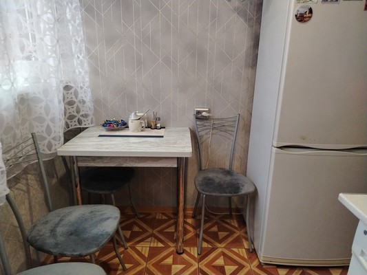 Продам трехкомнатную (3-комн.) квартиру, 5, Приладожский гп