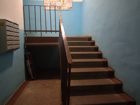 Продам комнату в 4-комн. квартире, Ленина ул, 15А, Отрадное г