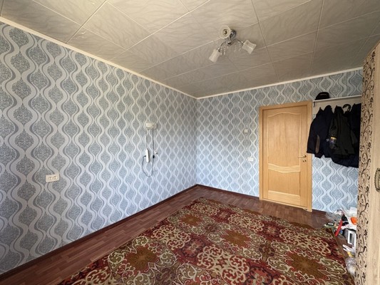 Продам комнату в 2-комн. квартире, Советская ул, 10к63, Отрадное г
