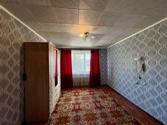 Продам комнату в 2-комн. квартире, Советская ул, 10к63, Отрадное г