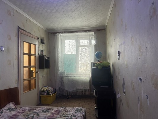 Продам двухкомнатную (2-комн.) квартиру, Вокзальная ул, 3, Отрадное г