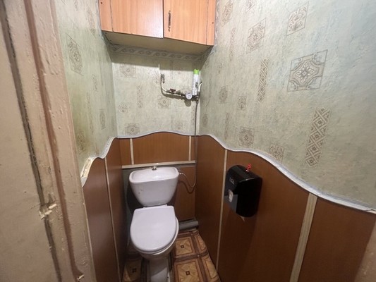 Продам двухкомнатную (2-комн.) квартиру, Вокзальная ул, 3, Отрадное г