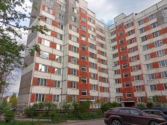 Продам однокомнатную (1-комн.) квартиру, Партизанской Славы б-р, 6, Кировск г