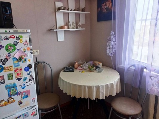 Продам однокомнатную (1-комн.) квартиру, Партизанской Славы б-р, 6, Кировск г