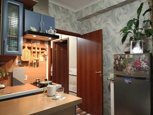 Продам однокомнатную (1-комн.) квартиру, Гагарина ул, 20, Отрадное г