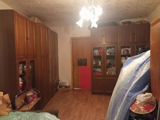 Продам трехкомнатную (3-комн.) квартиру, 3, Приладожский гп