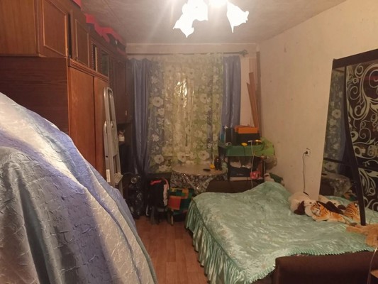 Продам трехкомнатную (3-комн.) квартиру, 3, Приладожский гп