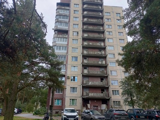 Продам двухкомнатную (2-комн.) квартиру, 9, Приладожский гп