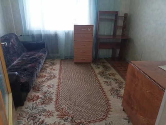 Продам двухкомнатную (2-комн.) квартиру, 9, Приладожский гп