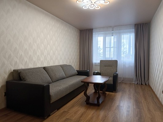 Продам двухкомнатную (2-комн.) квартиру, Гагарина ул, 16, Отрадное г