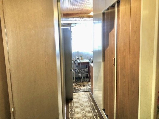 Продам трехкомнатную (3-комн.) квартиру, 4, Приладожский гп