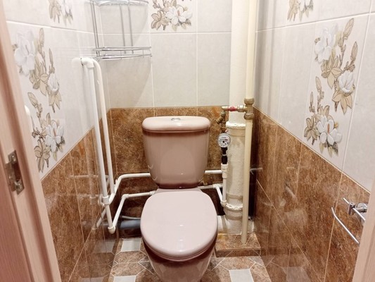 Продам двухкомнатную (2-комн.) квартиру, 21Б, Приладожский гп