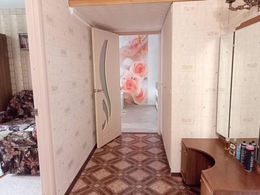 Продам двухкомнатную (2-комн.) квартиру, 21Б, Приладожский гп