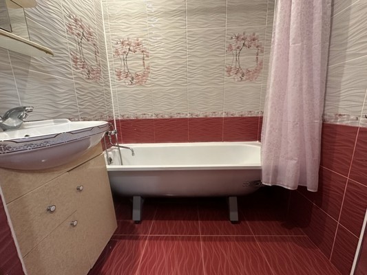 Продам двухкомнатную (2-комн.) квартиру, Константиновская ул, 150, Всеволожск г
