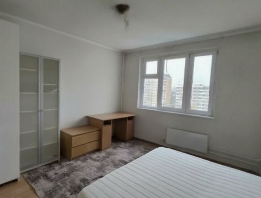 Продам двухкомнатную (2-комн.) квартиру, Академика Понтрягина ул, 21к1, Москва г