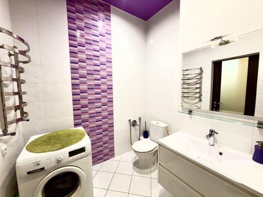 Продам трехкомнатную (3-комн.) квартиру, Ростовская ул, 19кВ, Симферополь г