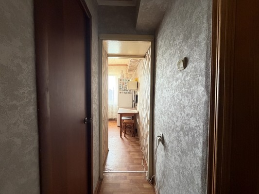 Продам однокомнатную (1-комн.) квартиру, Камозина ул, 35, Брянск г
