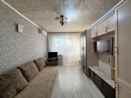 Продам однокомнатную (1-комн.) квартиру, Камозина ул, 35, Брянск г