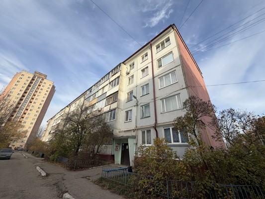 Продам однокомнатную (1-комн.) квартиру, Камозина ул, 35, Брянск г