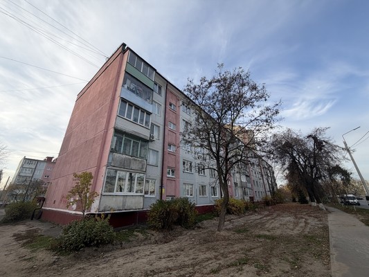 Продам однокомнатную (1-комн.) квартиру, Камозина ул, 35, Брянск г