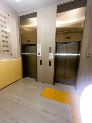 Продам трехкомнатную (3-комн.) квартиру, Краснобогатырская ул, 40к3, Москва г