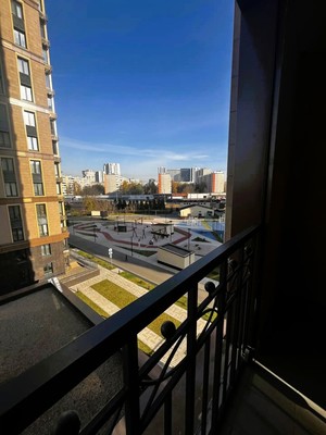 Продам трехкомнатную (3-комн.) квартиру, Краснобогатырская ул, 40к3, Москва г