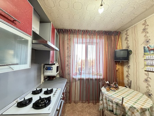 Продам трехкомнатную (3-комн.) квартиру, Дачная ул, 7, Казань г