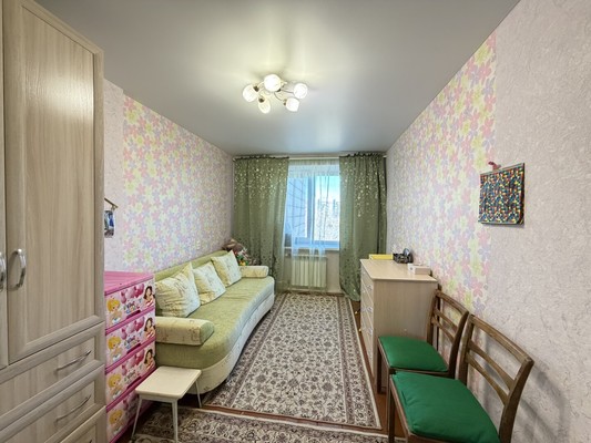 Продам трехкомнатную (3-комн.) квартиру, Дачная ул, 7, Казань г
