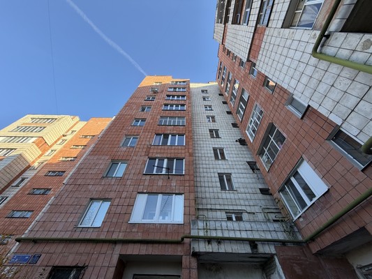 Продам трехкомнатную (3-комн.) квартиру, Дачная ул, 7, Казань г