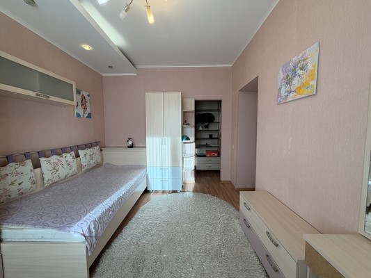 Продам двухкомнатную (2-комн.) квартиру, Красноармейская ул, 41, Брянск г