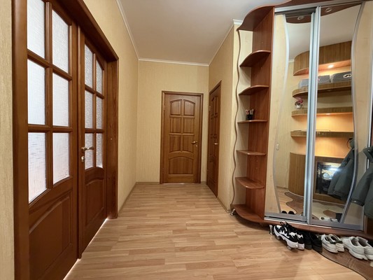 Продам двухкомнатную (2-комн.) квартиру, Красноармейская ул, 41, Брянск г