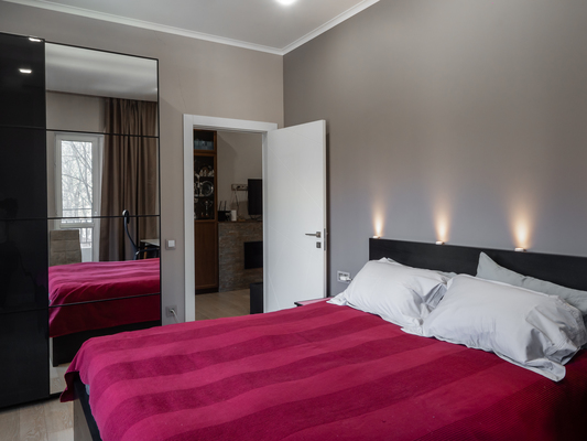 Продам трехкомнатную (3-комн.) квартиру, Гришина ул, 16, Москва г