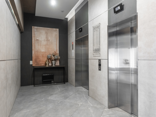 Продам трехкомнатную (3-комн.) квартиру, Гришина ул, 16, Москва г
