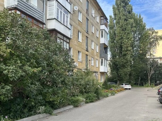 Продам однокомнатную (1-комн.) квартиру, Серпуховская ул, 22, Калининград г