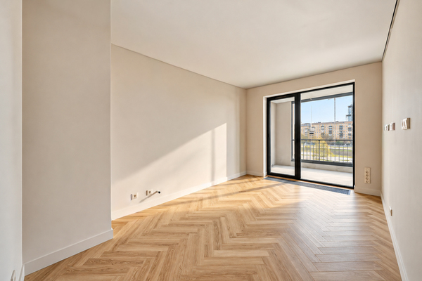 Продам трехкомнатную (3-комн.) квартиру, Виктора Маслова ул, 2, Москва г